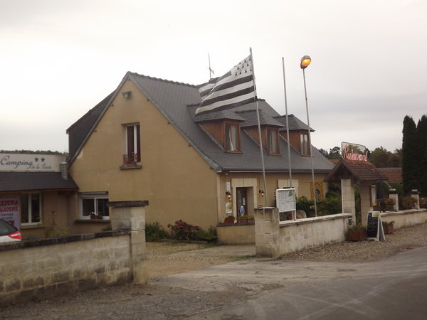 photo1