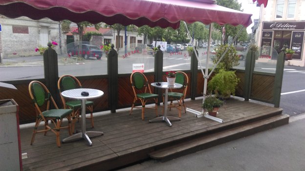 photo1