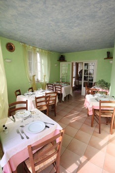 photo1