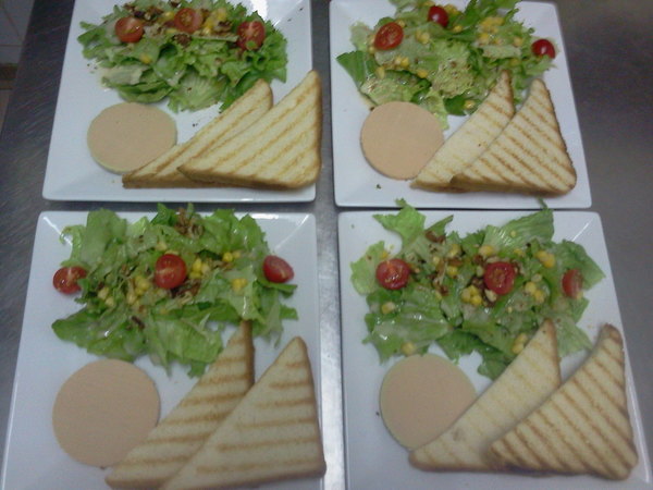 photo1