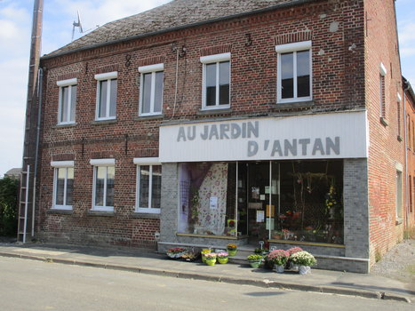 photo1